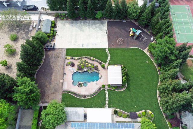 5370 Tudor Rose Gln, Stockton, CA 95212