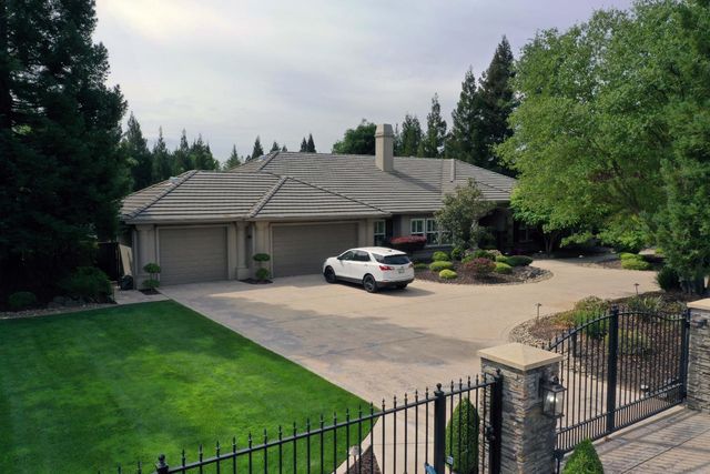 5370 Tudor Rose Gln, Stockton, CA 95212