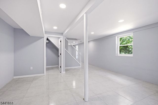 48 Petersburg Rd, Independence Twp., NJ 07840