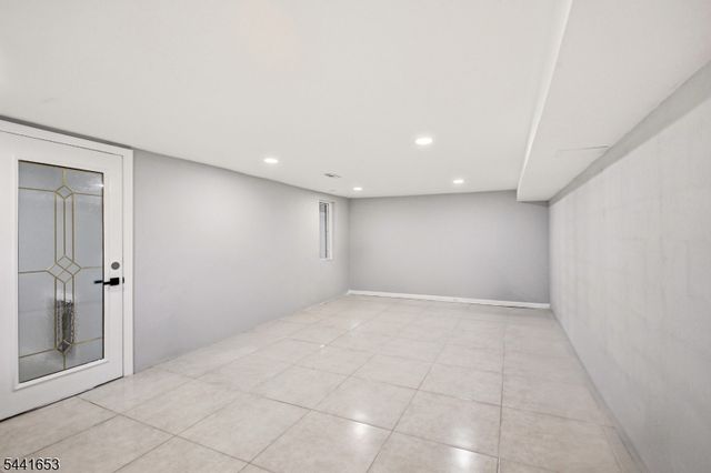 48 Petersburg Rd, Independence Twp., NJ 07840