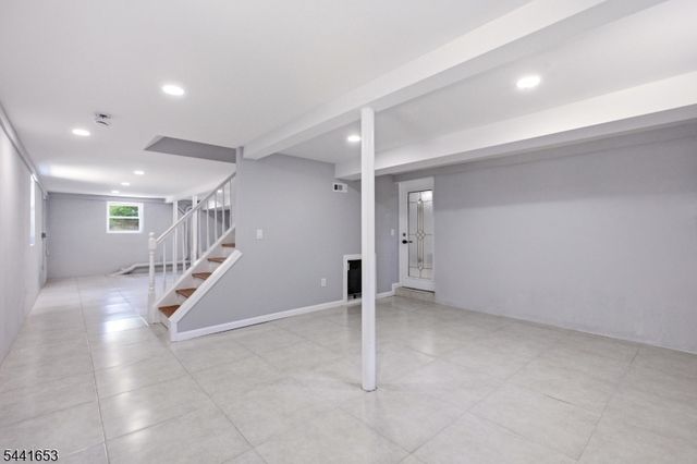 48 Petersburg Rd, Independence Twp., NJ 07840