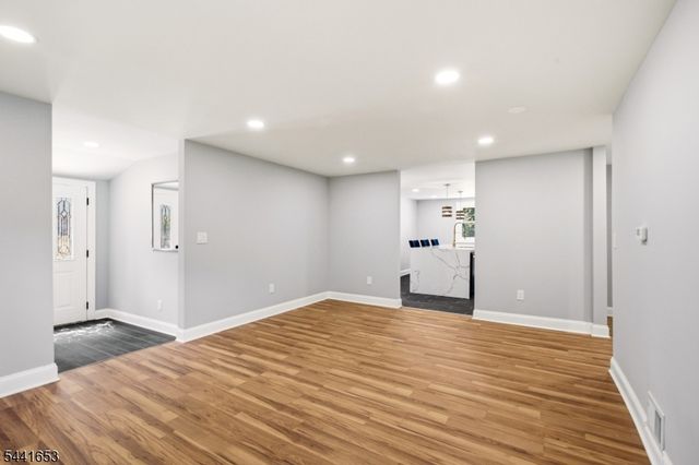 48 Petersburg Rd, Independence Twp., NJ 07840