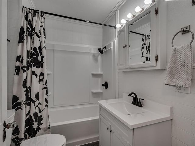 635 W Ford Street, Shawnee, OK 74801