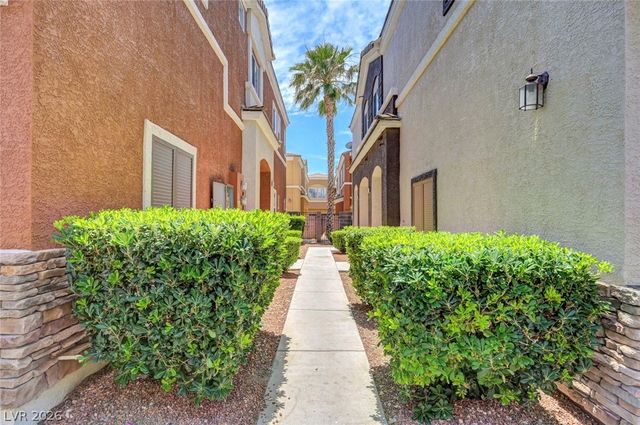9303 Gilcrease Avenue 1018, Las Vegas, NV 89149