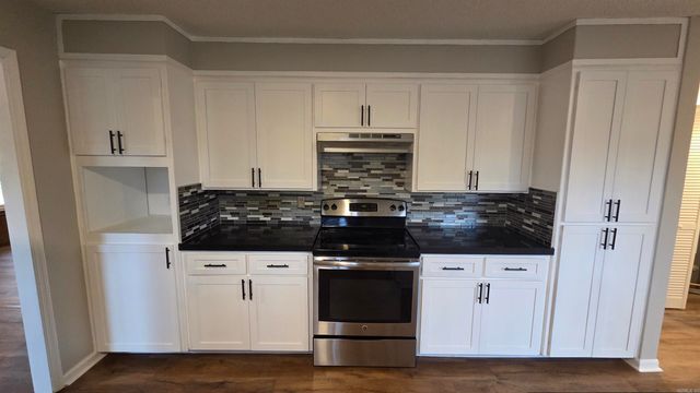 86 Bame Cir, Bryant, AR 72022