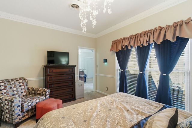 1818 Memorial Dr Apt 18, Clarksville, TN 37043