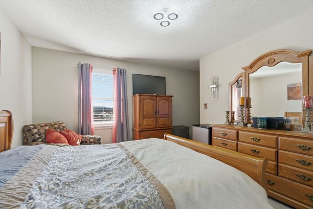 1818 Memorial Dr Apt 18, Clarksville, TN 37043