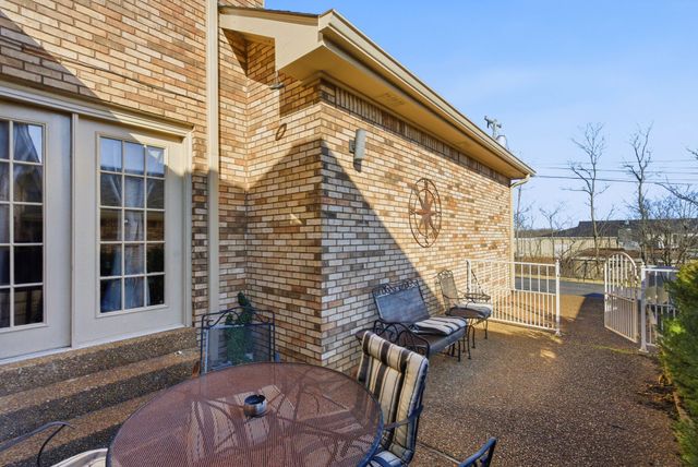 1818 Memorial Dr Apt 18, Clarksville, TN 37043