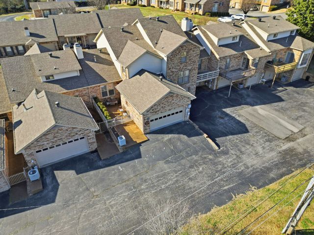 1818 Memorial Dr Apt 18, Clarksville, TN 37043