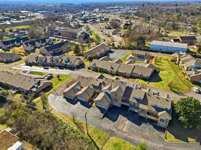 1818 Memorial Dr Apt 18, Clarksville, TN 37043