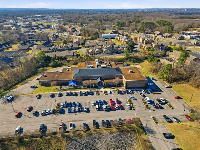 1818 Memorial Dr Apt 18, Clarksville, TN 37043