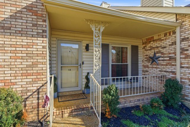 1818 Memorial Dr Apt 18, Clarksville, TN 37043