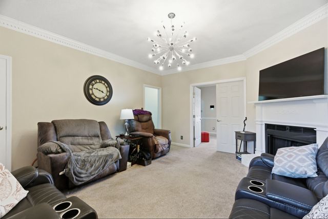 1818 Memorial Dr Apt 18, Clarksville, TN 37043