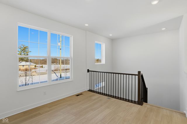 6634 Halsey Street, Zionsville, IN 46077