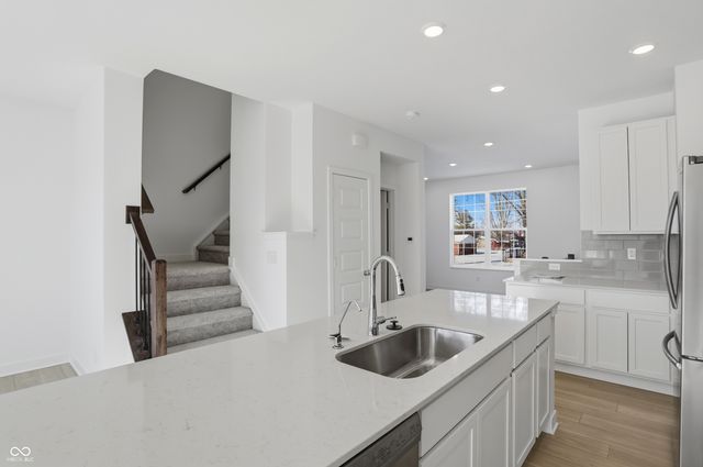 6634 Halsey Street, Zionsville, IN 46077