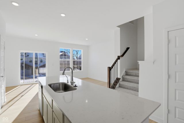 6634 Halsey Street, Zionsville, IN 46077