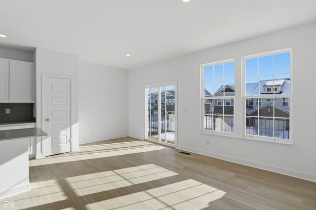 6634 Halsey Street, Zionsville, IN 46077