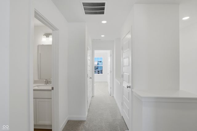 6634 Halsey Street, Zionsville, IN 46077