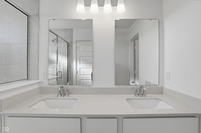 6634 Halsey Street, Zionsville, IN 46077