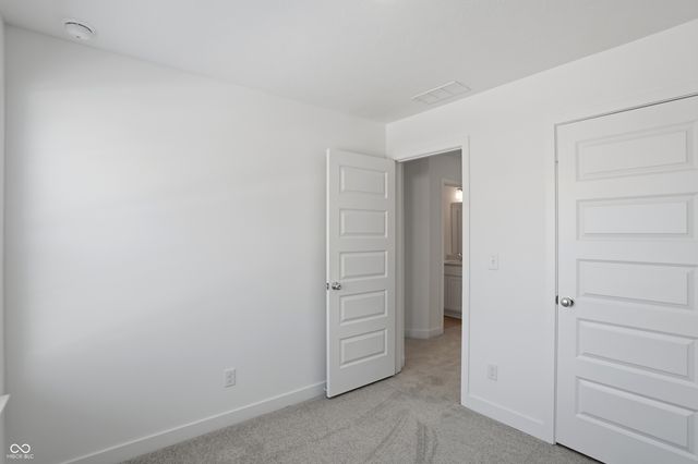 6634 Halsey Street, Zionsville, IN 46077