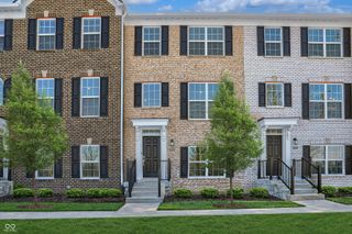 6634 Halsey Street, Zionsville, IN 46077