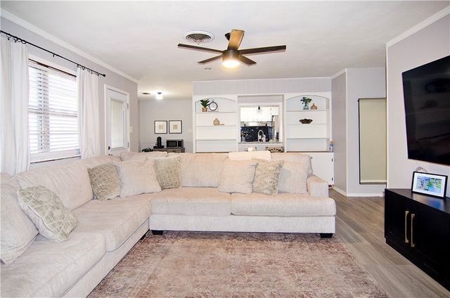 1405 Palo Blanco, Beeville, TX 78102