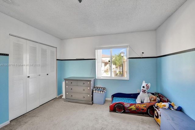 174 Riviera Cir 27-4, Weston, FL 33326