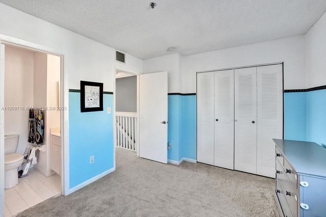 174 Riviera Cir 27-4, Weston, FL 33326