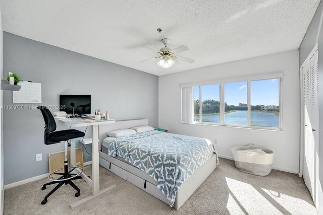 174 Riviera Cir 27-4, Weston, FL 33326