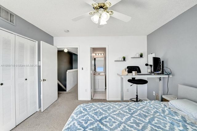 174 Riviera Cir 27-4, Weston, FL 33326