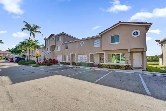 174 Riviera Cir 27-4, Weston, FL 33326