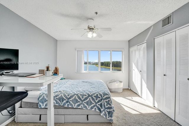 174 Riviera Cir 27-4, Weston, FL 33326