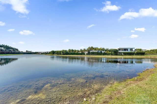 174 Riviera Cir 27-4, Weston, FL 33326