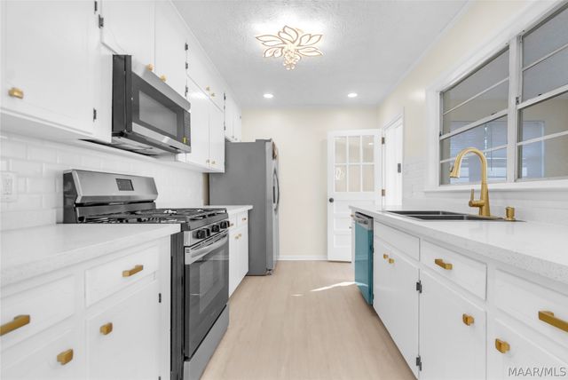 107 Kent Street, Montgomery, AL 36109