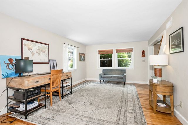 58 Jersey St, Marblehead, MA 01945