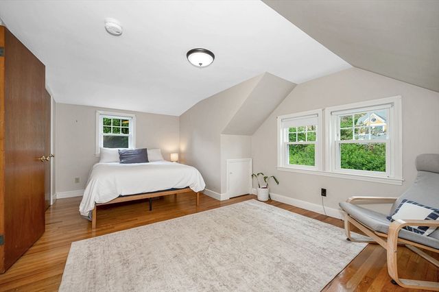 58 Jersey St, Marblehead, MA 01945