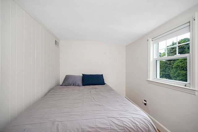 58 Jersey St, Marblehead, MA 01945