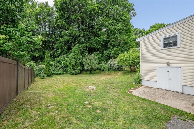 58 Jersey St, Marblehead, MA 01945