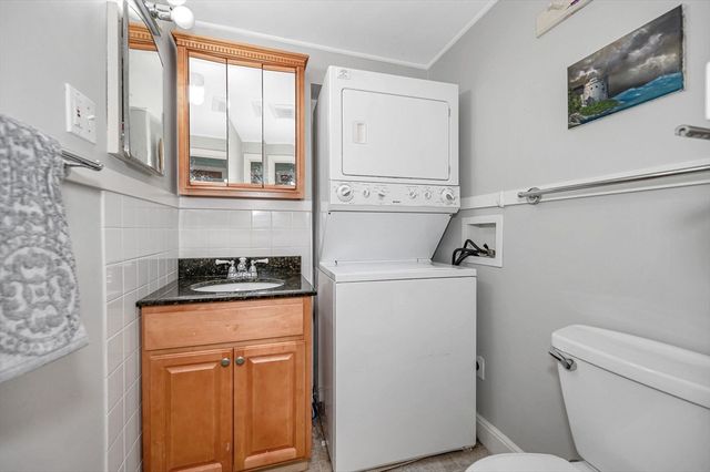 58 Jersey St, Marblehead, MA 01945