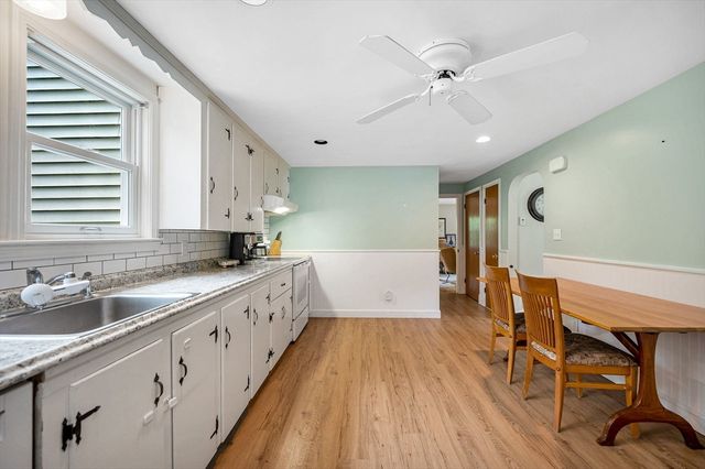 58 Jersey St, Marblehead, MA 01945