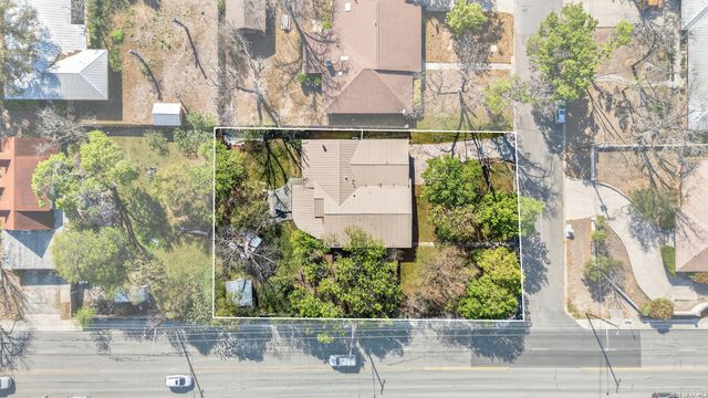 100 Riviera Dr, Castle Hills, TX 78213