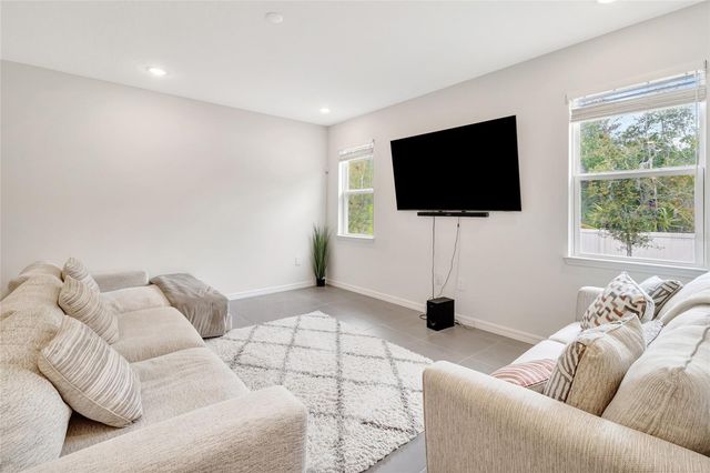 3984 MAYHILL LOOP, Eustis, FL 32736