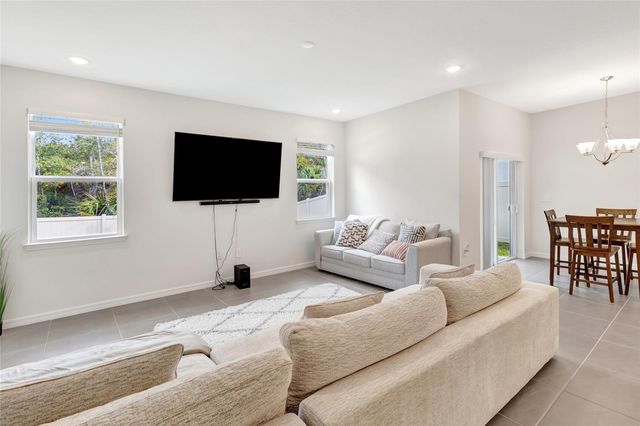 3984 MAYHILL LOOP, Eustis, FL 32736