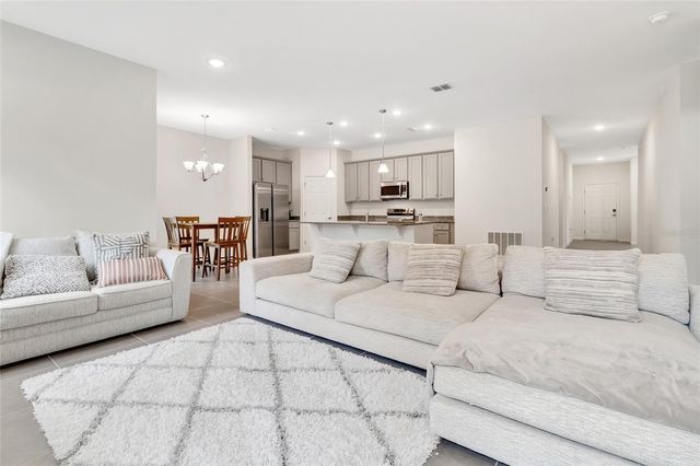 3984 MAYHILL LOOP, Eustis, FL 32736