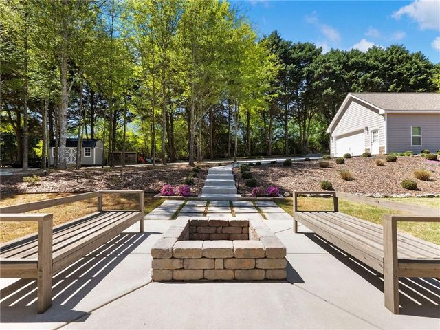 838 Old Thompson Mill Road, Winder, GA 30680