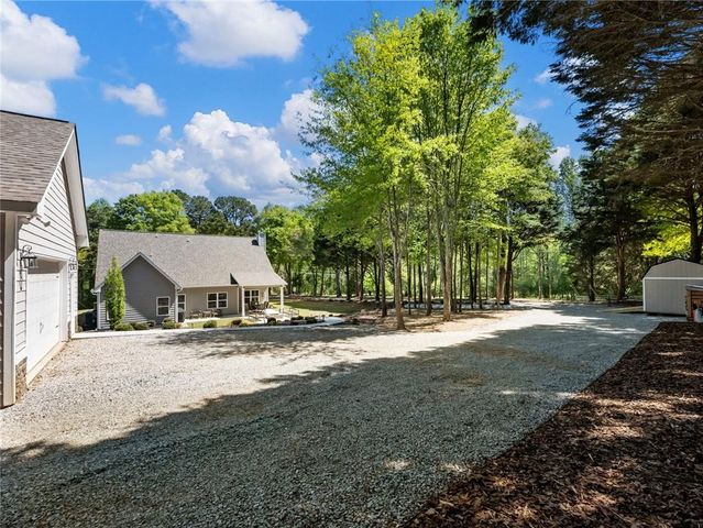 838 Old Thompson Mill Road, Winder, GA 30680