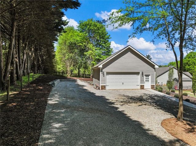 838 Old Thompson Mill Road, Winder, GA 30680