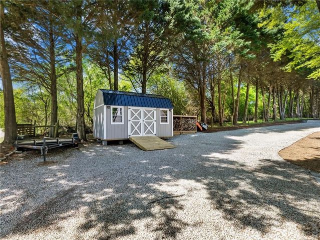 838 Old Thompson Mill Road, Winder, GA 30680