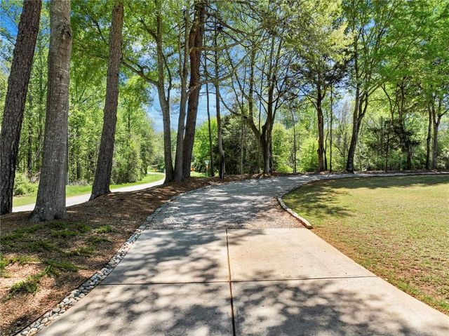 838 Old Thompson Mill Road, Winder, GA 30680