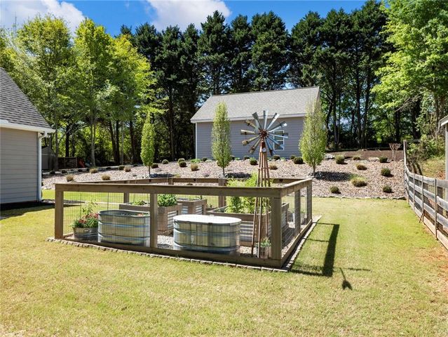 838 Old Thompson Mill Road, Winder, GA 30680